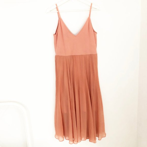 Aritzia Wilfred Daphnee Pleated Midi Dress Pink - Picture 3 of 9